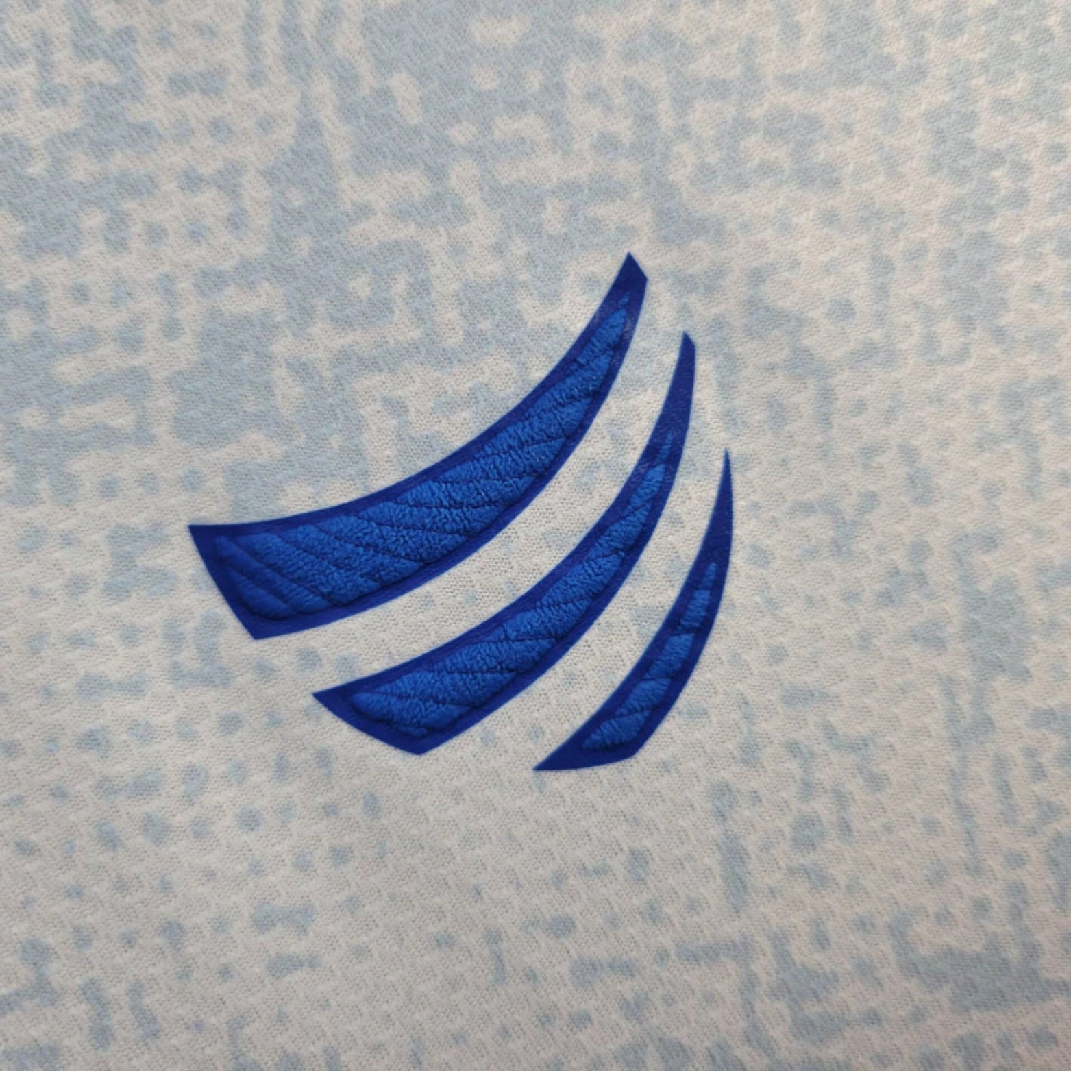 AD Confiança Extérieur 24/25