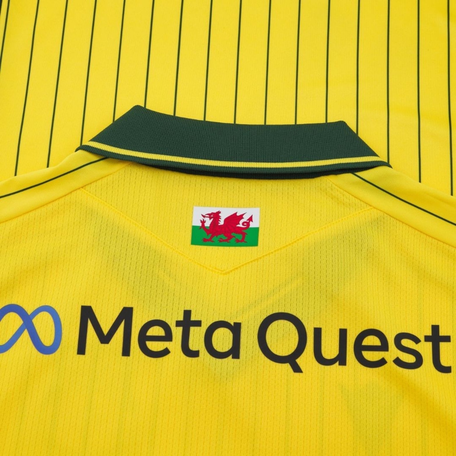 Wrexham Extérieur 25/26